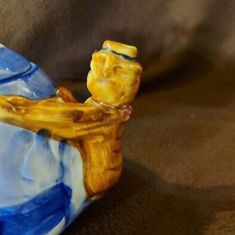 Ceramic Tea Pot. - Picture 3 of 4